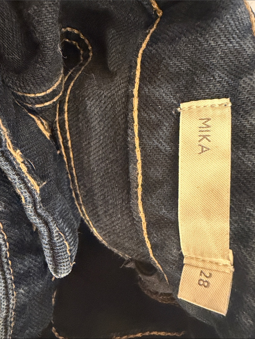 Dynamite Mika Mid Rise Relaxed Straight Leg Jeans - Picture 4 of 8